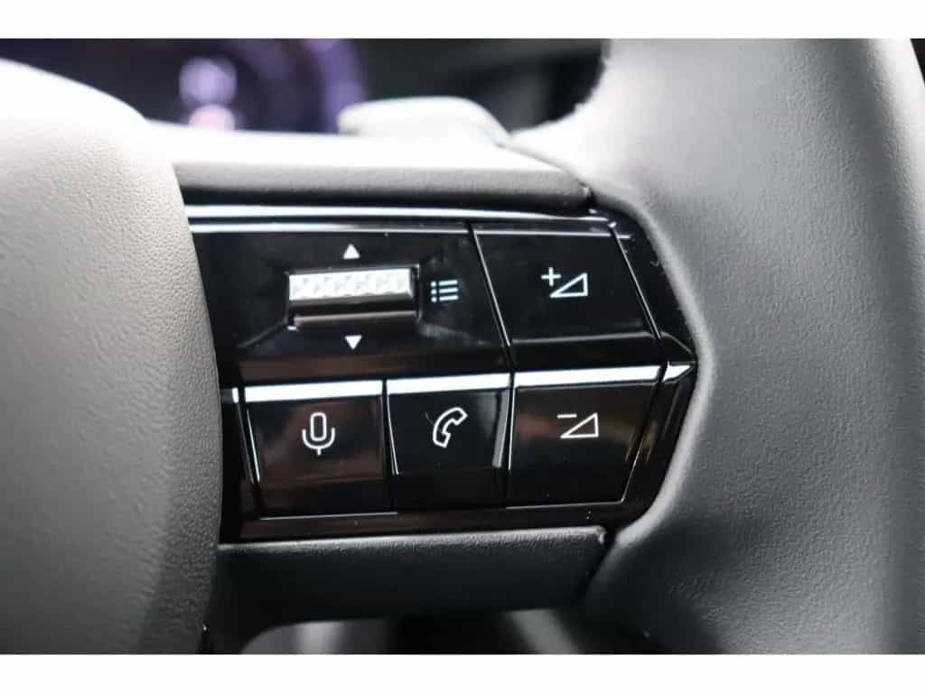 Alfa Romeo Junior IBRIDA SPECIALE 1.2 VGT 145PS DCT6 SCHIEB 10/2025-photo-17