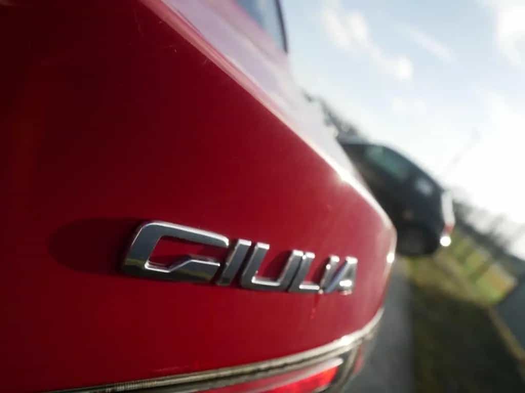 Alfa Romeo Giulia COMPETIZIONE 2.0 TURBO 16V 280 PS AT8 Q4 08/2023-photo-33