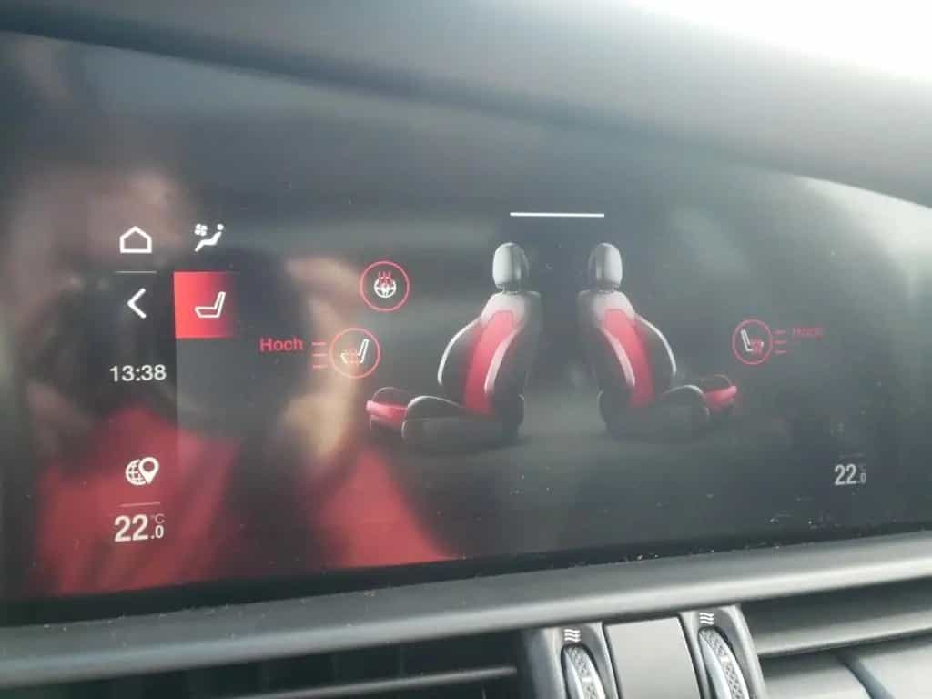 Alfa Romeo Giulia COMPETIZIONE 2.0 TURBO 16V 280 PS AT8 Q4 08/2023-photo-26