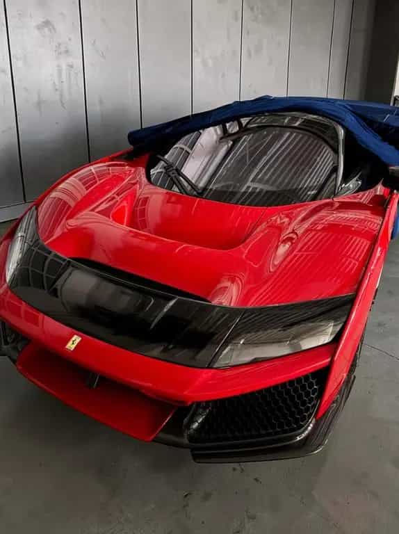 Ferrari F80 ON STOCK!! null-photo-0