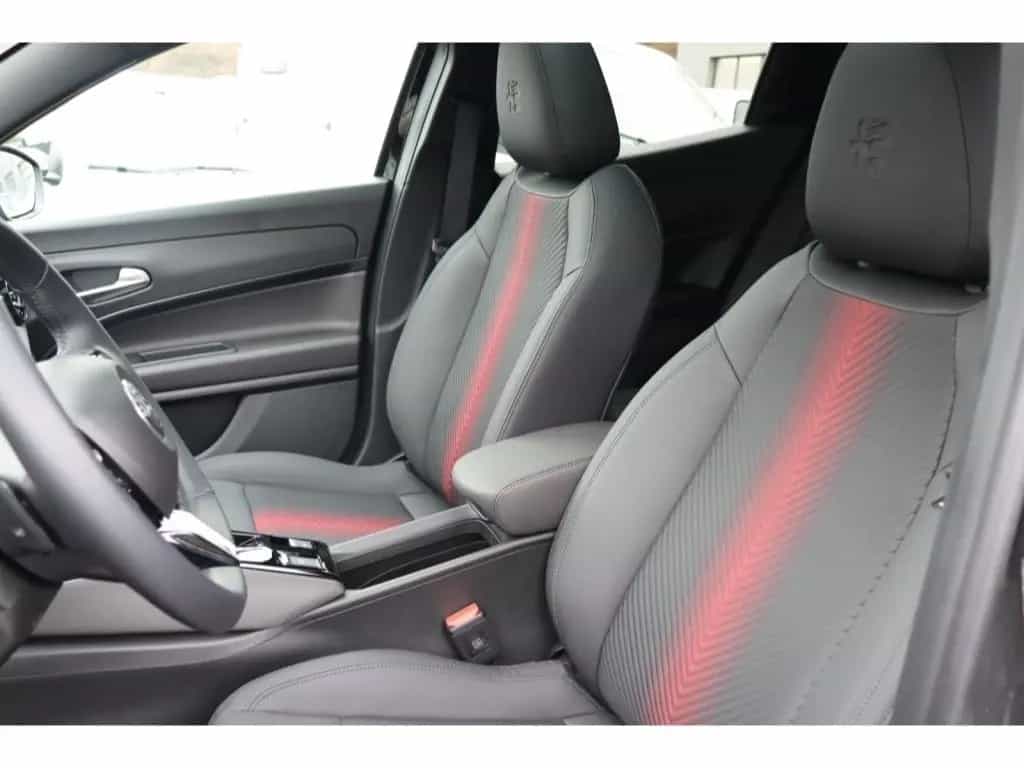 Alfa Romeo Junior IBRIDA SPECIALE 1.2 VGT 145PS DCT6 SCHIEB 10/2025-photo-20