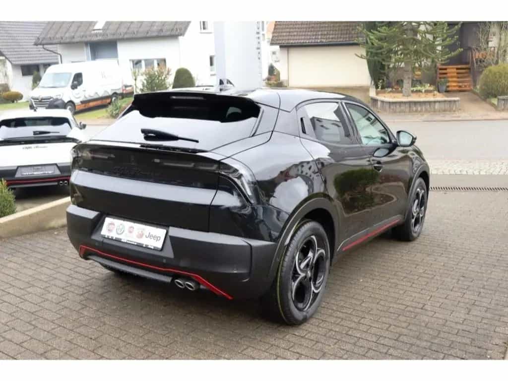 Alfa Romeo Junior IBRIDA SPECIALE 1.2 VGT 145PS DCT6 SCHIEB 10/2025-photo-3