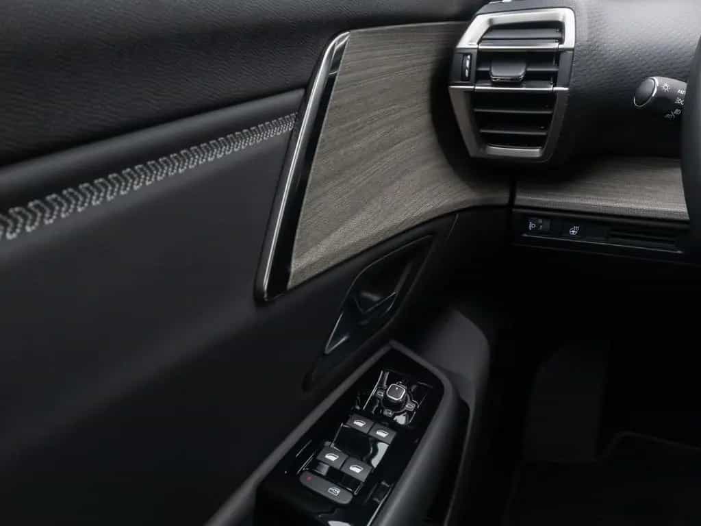 Citroën C5 X Shine ACC Memory 360°HUD AppleCar Leder 19" 09/2022-photo-30
