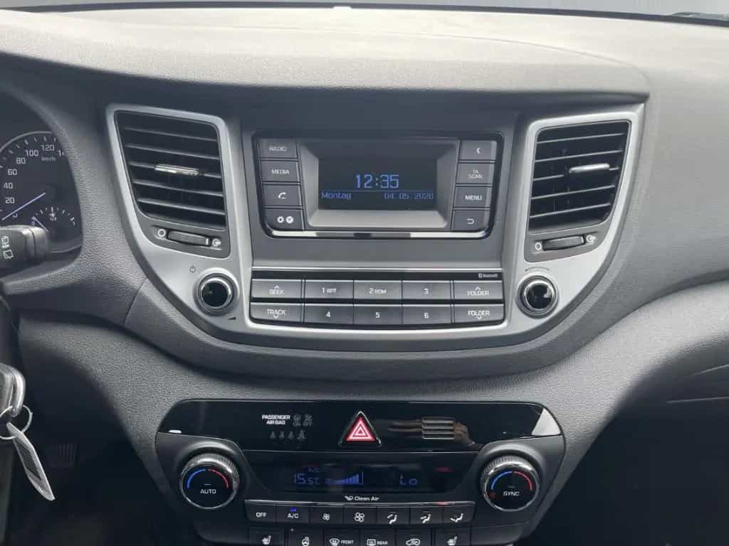 Hyundai TUCSON blue 2WD 1.6 GDI Trend AHK Temp SHZ PDC 06/2016-photo-15