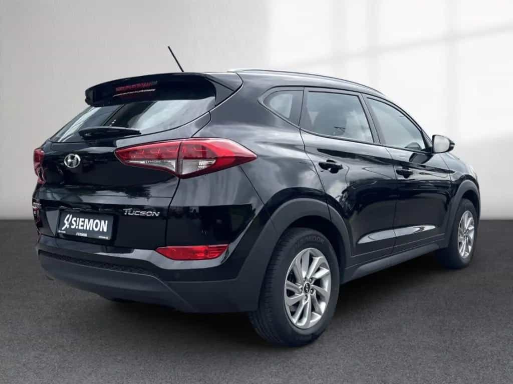 Hyundai TUCSON blue 2WD 1.6 GDI Trend AHK Temp SHZ PDC 06/2016-photo-4