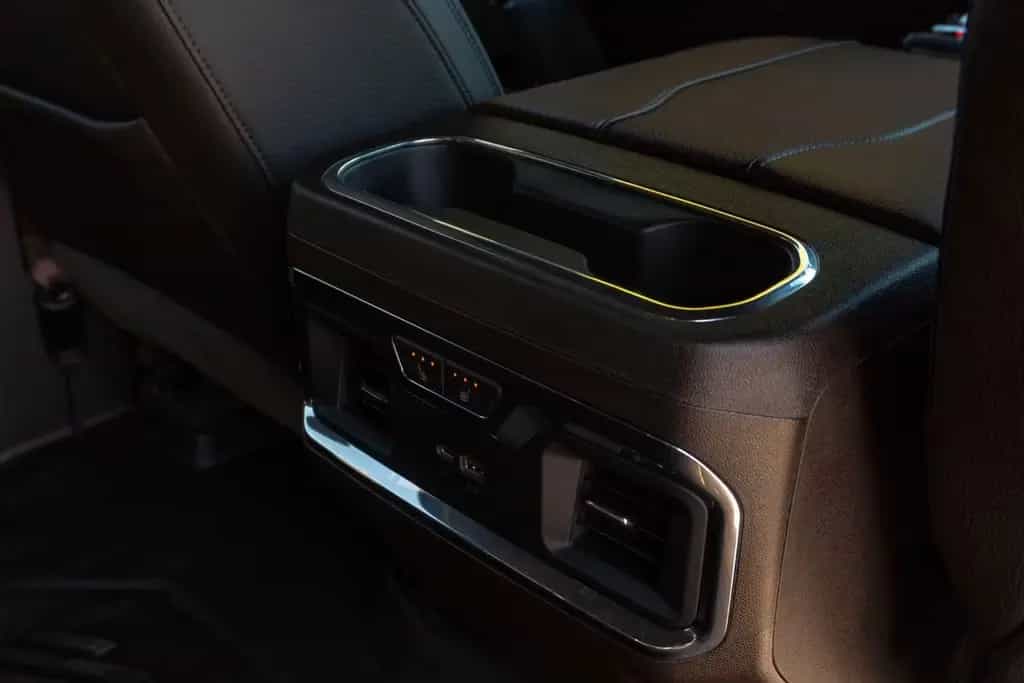 GMC Sierra 1500 Denali 04/2024-photo-37