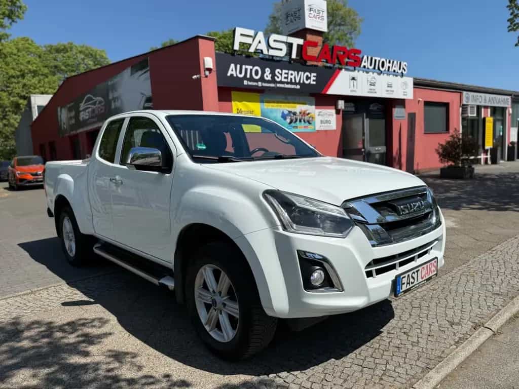 Isuzu D-Max Space Cab 4WD Basis Tempomat Kamera LKW Zu 11/2019-photo-1