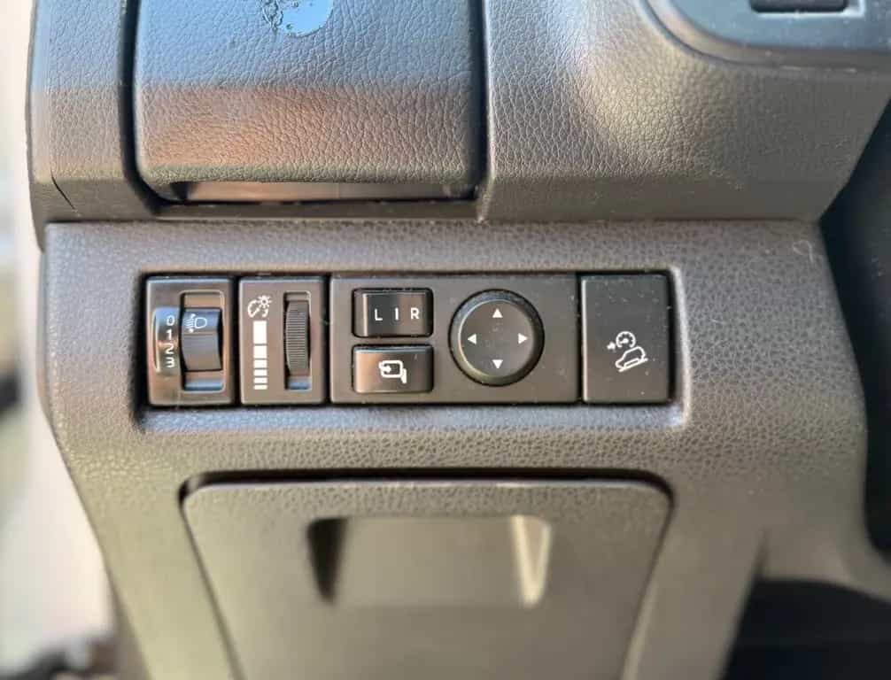 Isuzu D-Max Space Cab 4WD Basis Tempomat Kamera LKW Zu 11/2019-photo-14