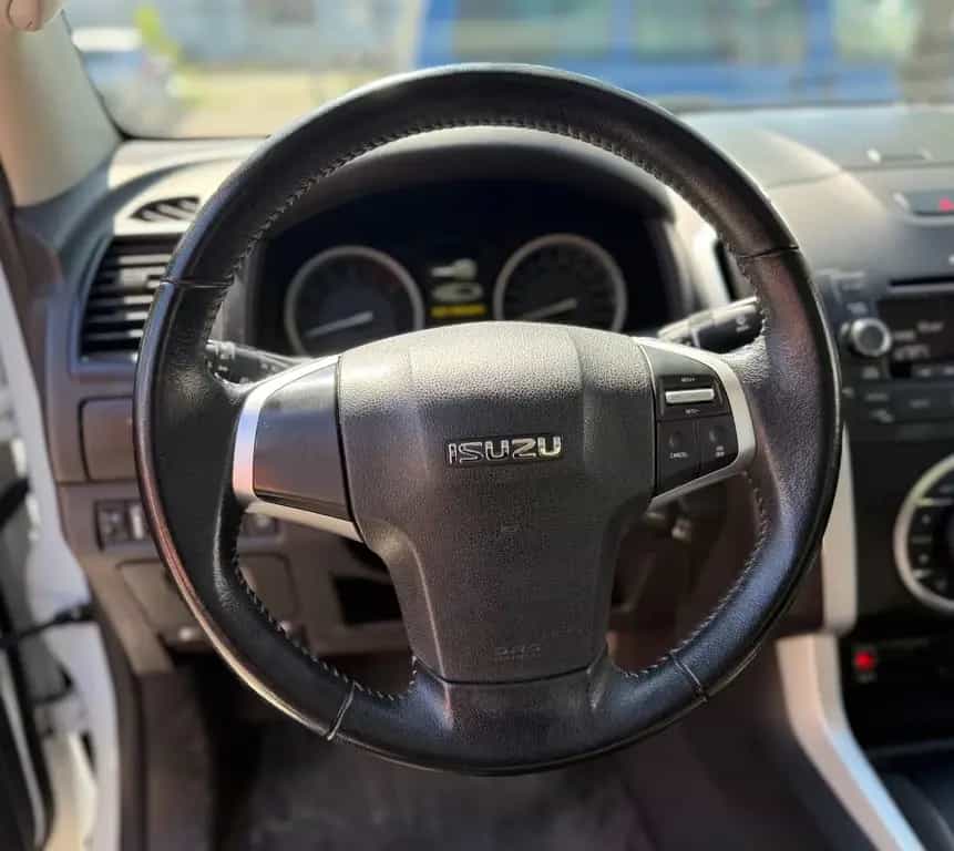 Isuzu D-Max Space Cab 4WD Basis Tempomat Kamera LKW Zu 11/2019-photo-16