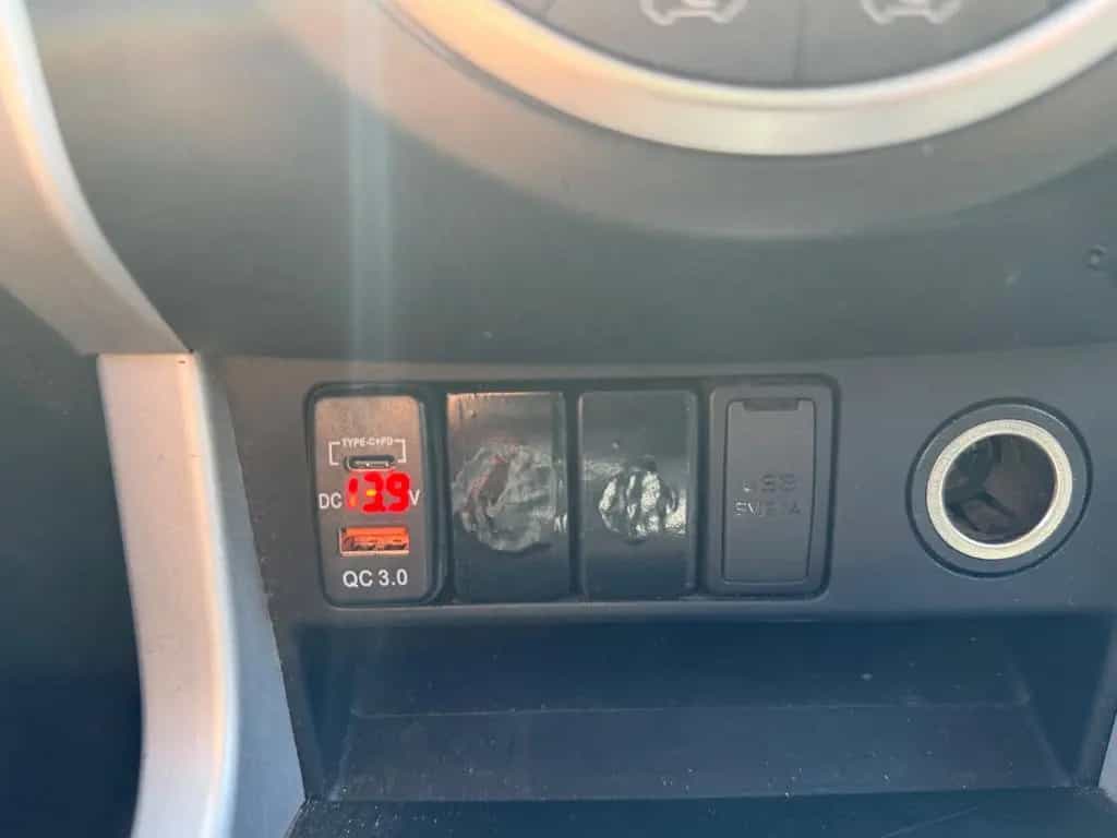 Isuzu D-Max Space Cab 4WD Basis Tempomat Kamera LKW Zu 11/2019-photo-22
