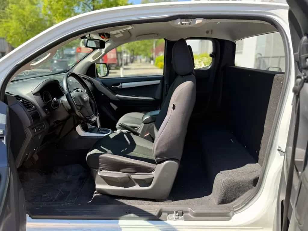 Isuzu D-Max Space Cab 4WD Basis Tempomat Kamera LKW Zu 11/2019-photo-27