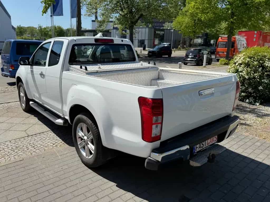 Isuzu D-Max Space Cab 4WD Basis Tempomat Kamera LKW Zu 11/2019-photo-5