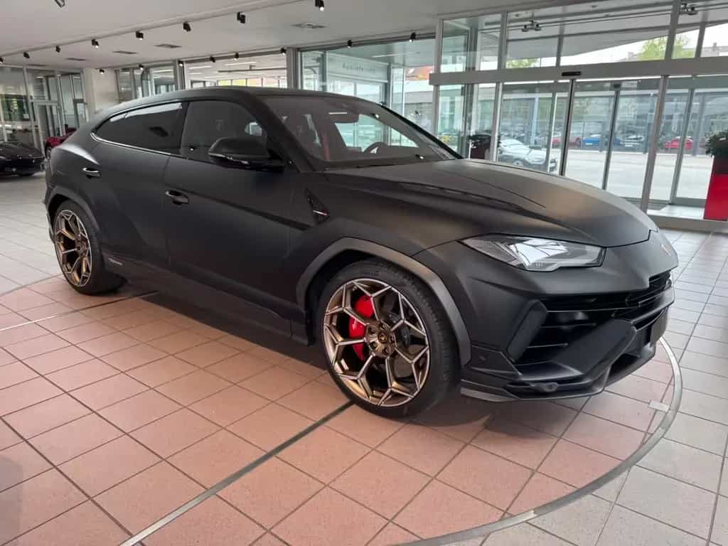 Lamborghini Urus Performante Matt Lack/Carbon Engine Bonnet 03/2025-photo-1