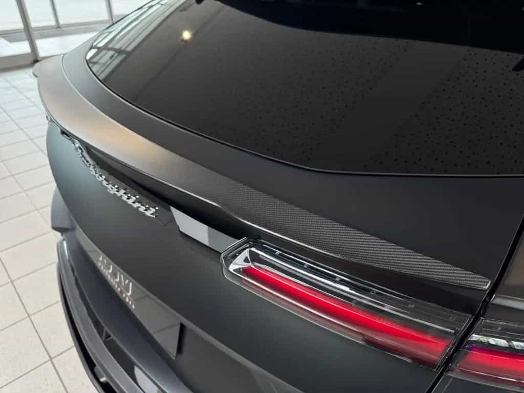 Lamborghini Urus Performante Matt Lack/Carbon Engine Bonnet 03/2025-photo-14