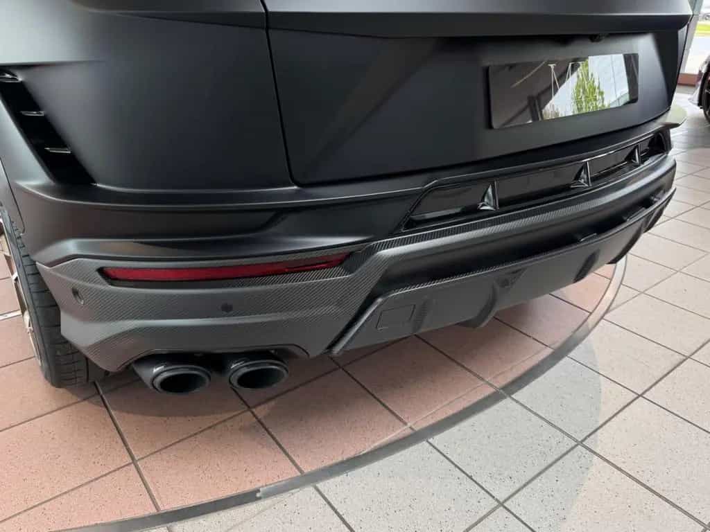 Lamborghini Urus Performante Matt Lack/Carbon Engine Bonnet 03/2025-photo-15