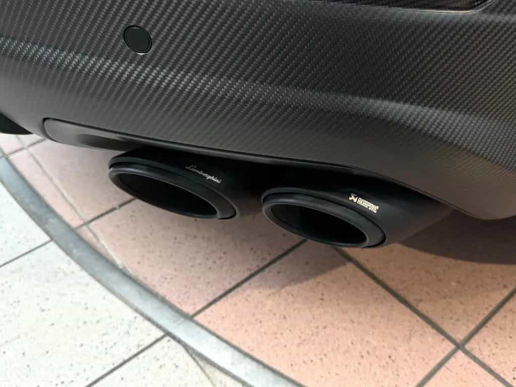 Lamborghini Urus Performante Matt Lack/Carbon Engine Bonnet 03/2025-photo-16