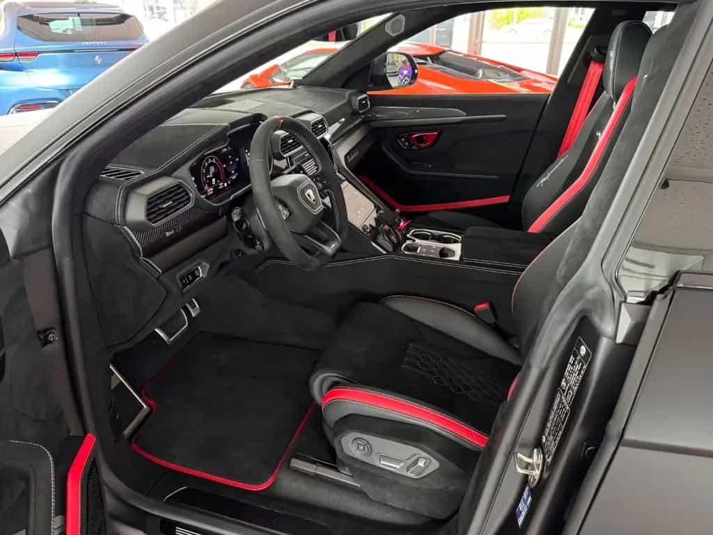 Lamborghini Urus Performante Matt Lack/Carbon Engine Bonnet 03/2025-photo-19