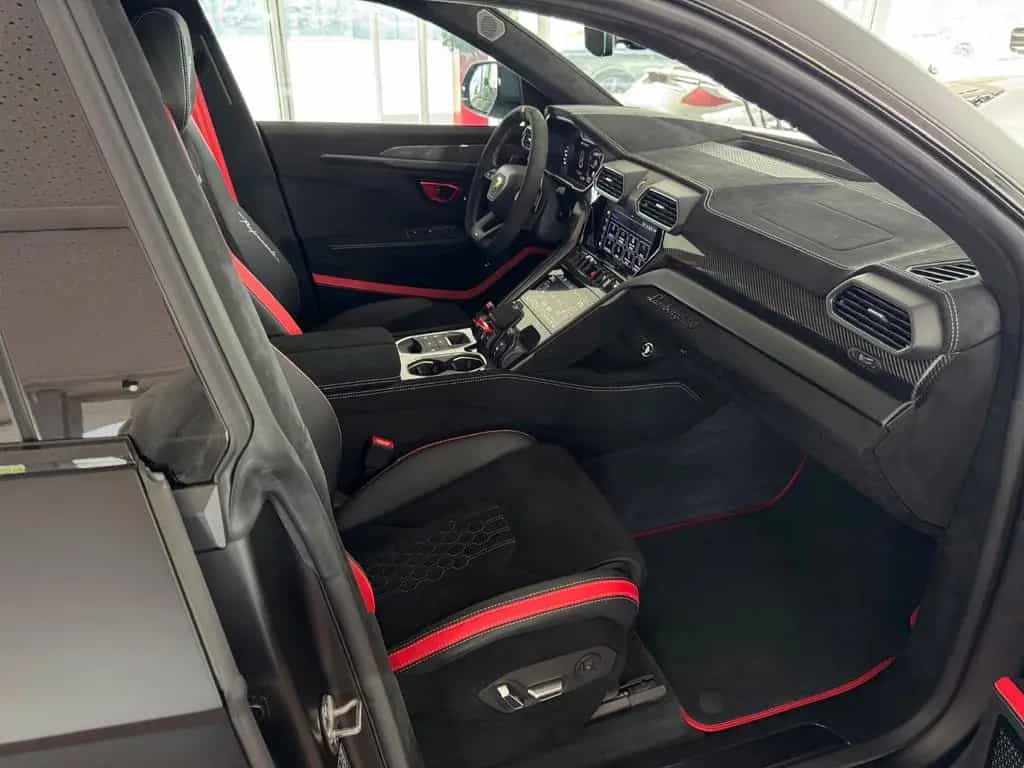Lamborghini Urus Performante Matt Lack/Carbon Engine Bonnet 03/2025-photo-22