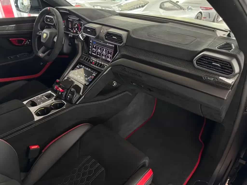 Lamborghini Urus Performante Matt Lack/Carbon Engine Bonnet 03/2025-photo-25
