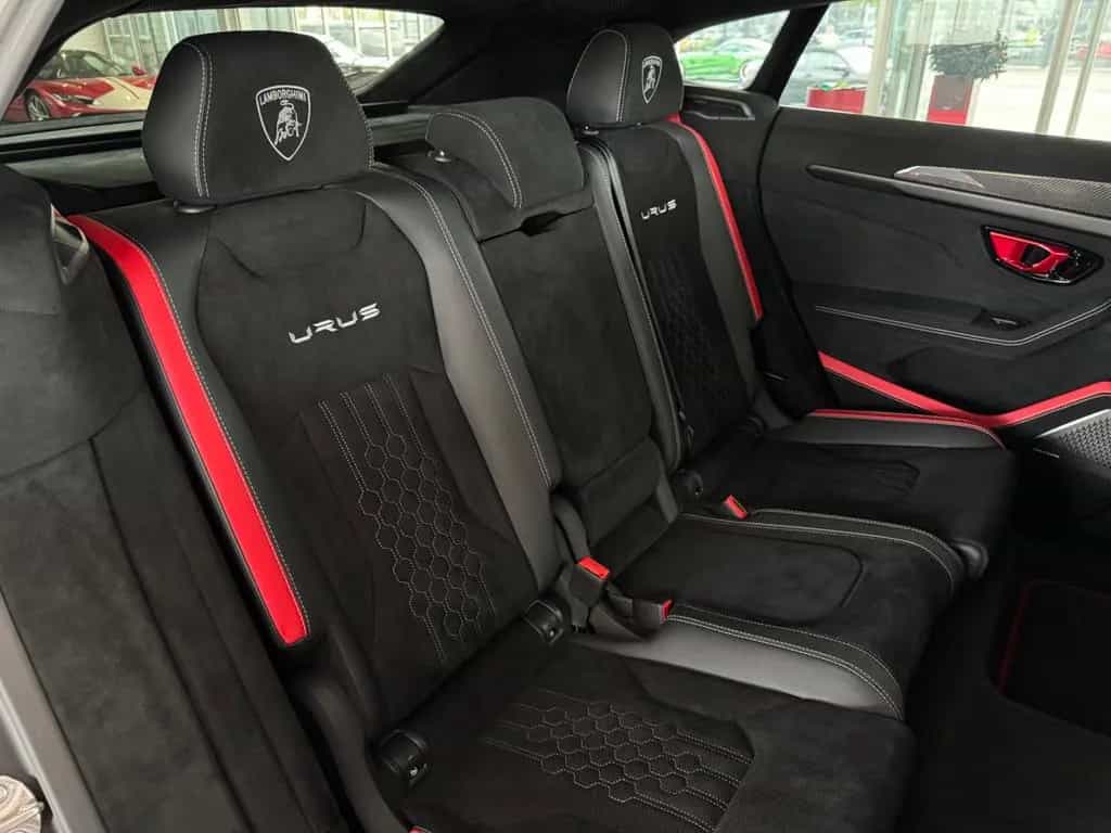 Lamborghini Urus Performante Matt Lack/Carbon Engine Bonnet 03/2025-photo-31