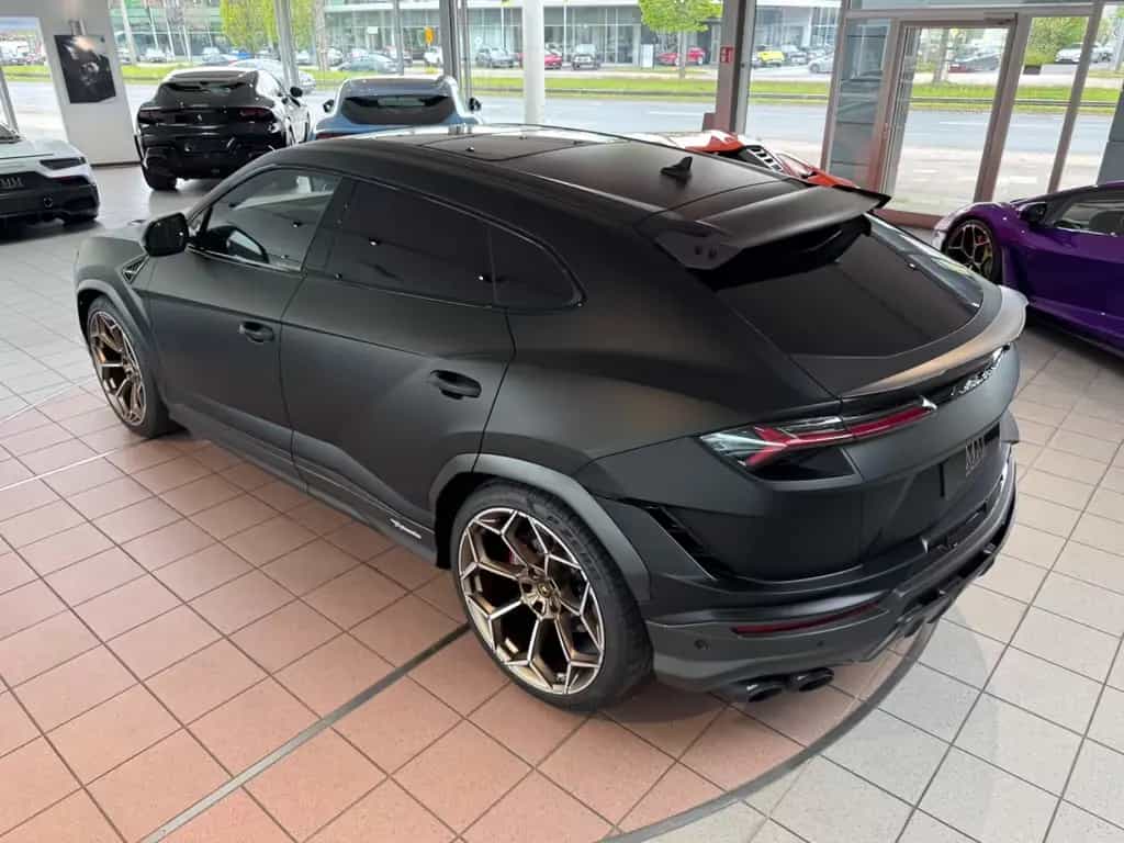 Lamborghini Urus Performante Matt Lack/Carbon Engine Bonnet 03/2025-photo-6