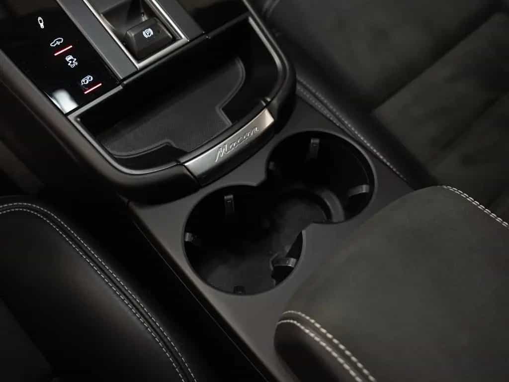 Porsche Macan GTS Abstandsregeltempostat Sport Chrono 03/2024-photo-23