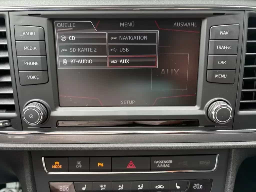 Seat Leon FR++AUTOMATIK!++NAVI!++TOP GEPFLEGT!++ 02/2016-photo-16