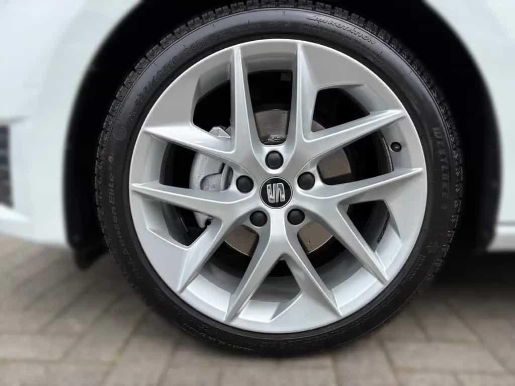 Seat Leon FR++AUTOMATIK!++NAVI!++TOP GEPFLEGT!++ 02/2016-photo-5