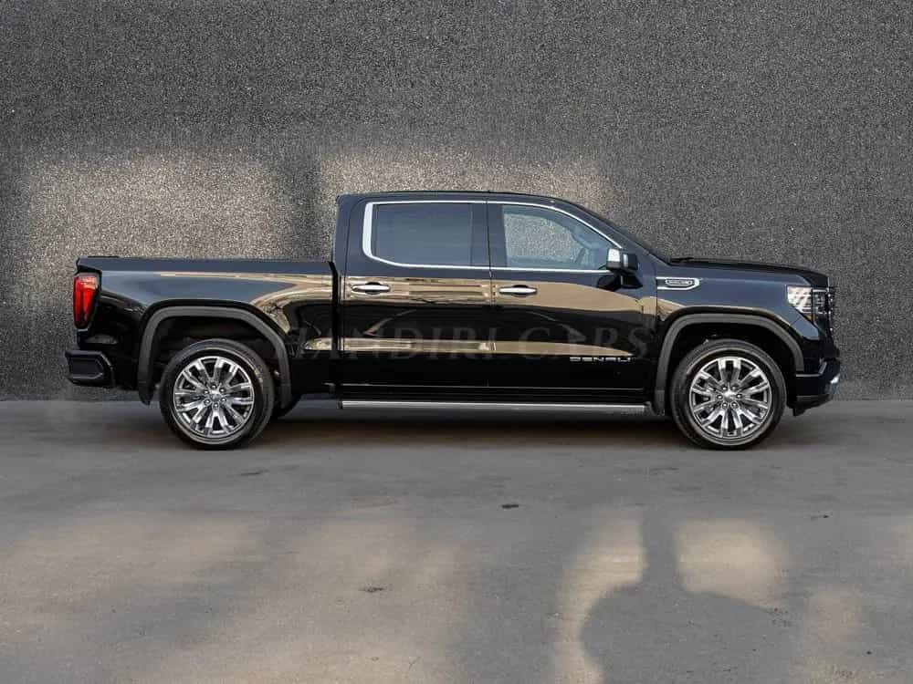 GMC Sierra 2025 Denali € 67900 +BRS GMC MULTIPRO POWER STEP null-photo-3