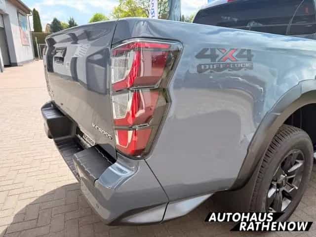 Isuzu D-Max Double Cab 4WD V-CROSS Leder LED DAB e-Sit null-photo-5