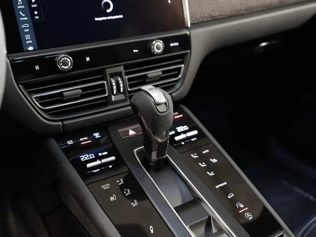 Porsche Macan GTS Standheizung Abstandsregeltempostat 08/2023-photo-22