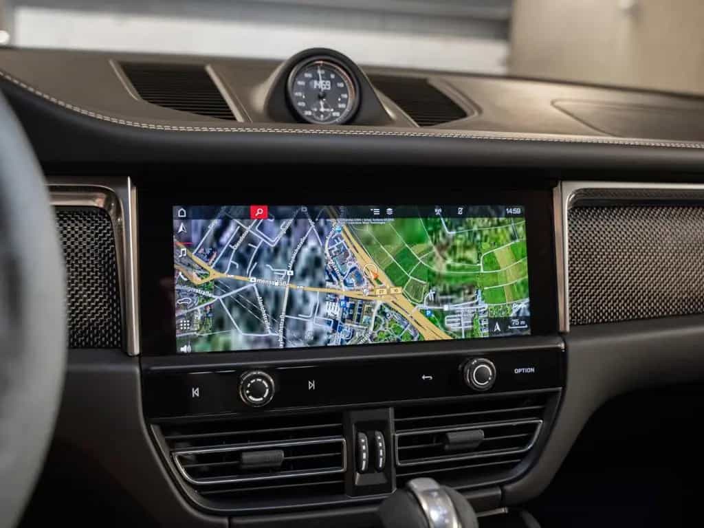 Porsche Macan GTS Standheizung Abstandsregeltempostat 08/2023-photo-25