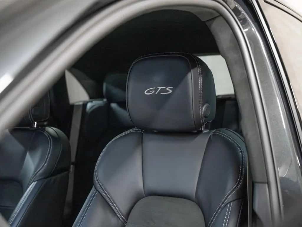 Porsche Macan GTS Standheizung Abstandsregeltempostat 08/2023-photo-32