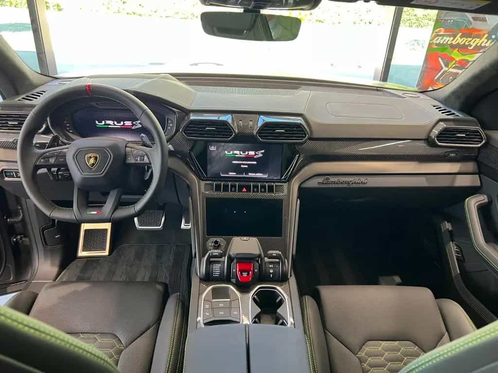 Lamborghini Urus S Pano Massage 23´ Carbon B&O 06/2024-photo-11