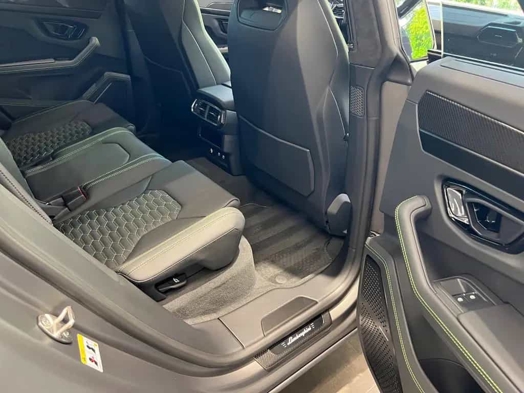 Lamborghini Urus S Pano Massage 23´ Carbon B&O 06/2024-photo-4