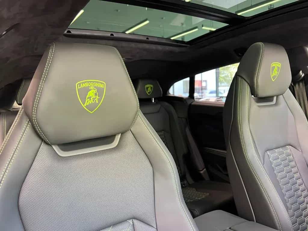 Lamborghini Urus S Pano Massage 23´ Carbon B&O 06/2024-photo-5