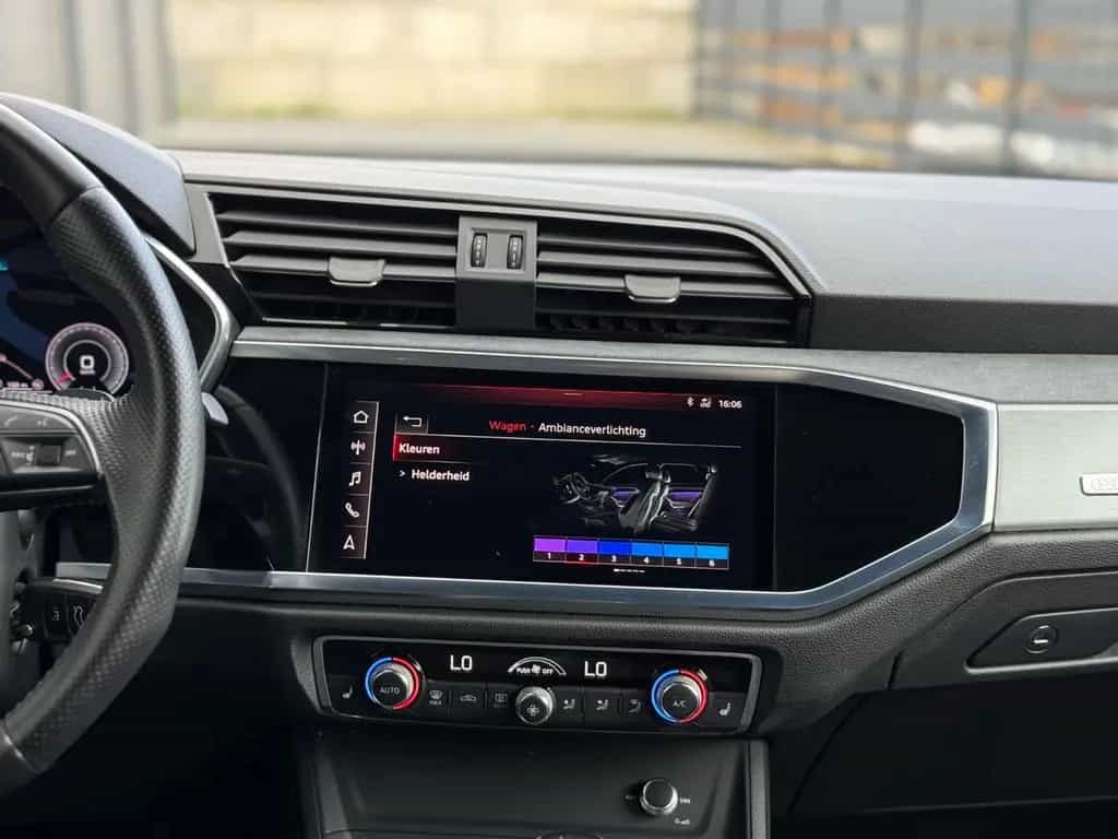 Audi Q3 35 TFSI S-LINE / PANO / LED / VOL ! 01/2020-photo-10