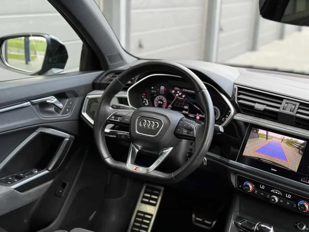 Audi Q3 35 TFSI S-LINE / PANO / LED / VOL ! 01/2020-photo-8