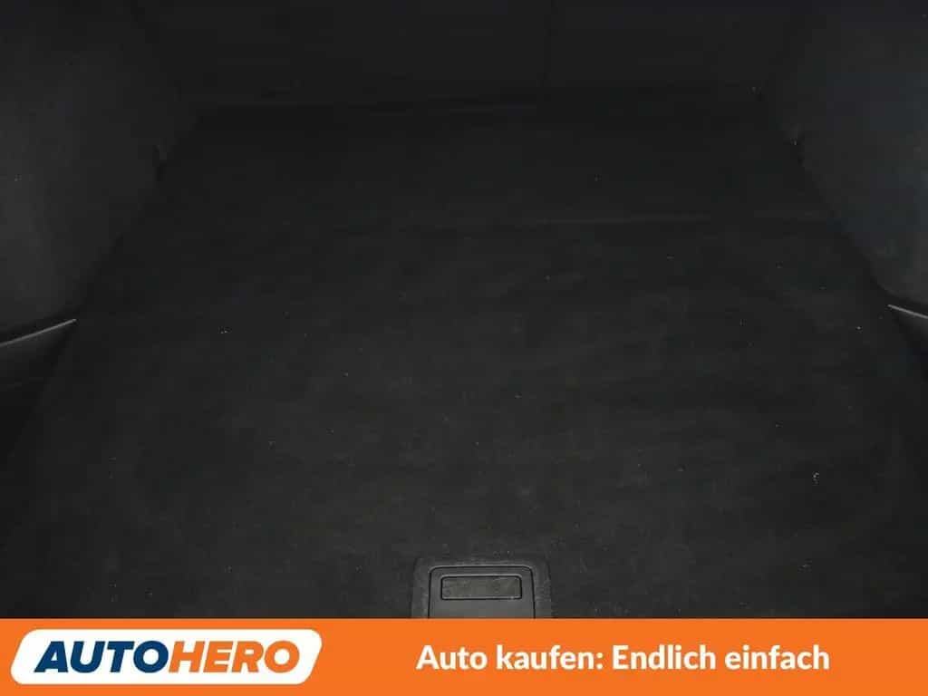 Mazda 6 2.5 Signature Aut*NAVI*LED*ACC*CAM*PDC*SHZ* 08/2019-photo-17