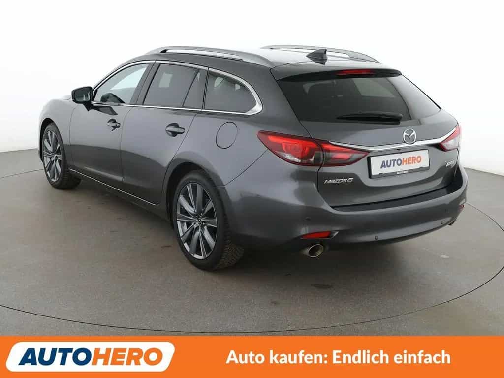 Mazda 6 2.5 Signature Aut*NAVI*LED*ACC*CAM*PDC*SHZ* 08/2019-photo-3