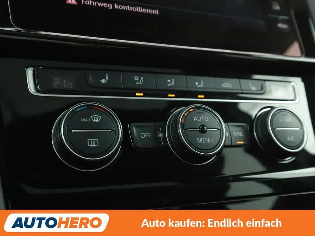 Volkswagen Golf VII 2.0 TSI GTI BMT*NAVI*LED*PDC* 02/2017-photo-23
