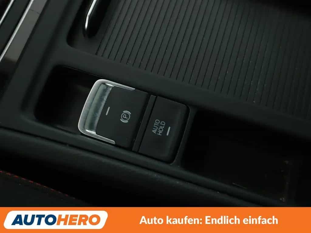 Volkswagen Golf VII 2.0 TSI GTI BMT*NAVI*LED*PDC* 02/2017-photo-26