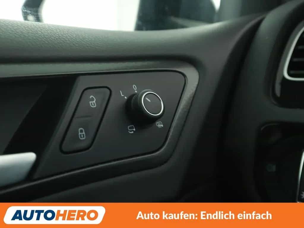 Volkswagen Golf VII 2.0 TSI GTI BMT*NAVI*LED*PDC* 02/2017-photo-30