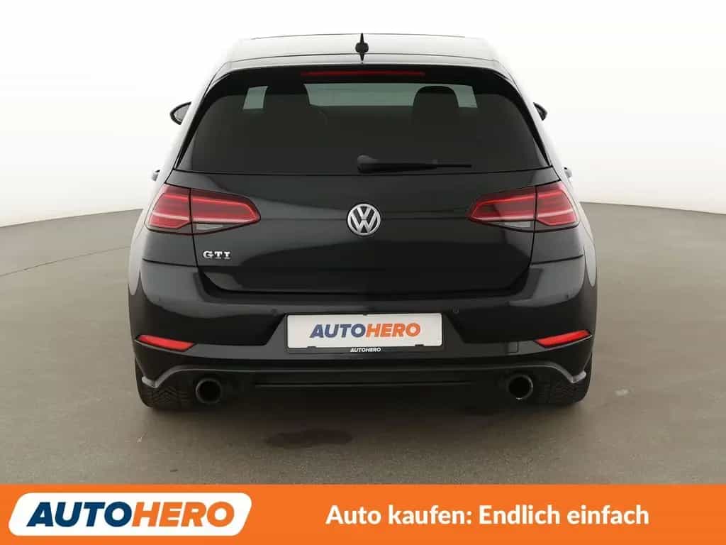 Volkswagen Golf VII 2.0 TSI GTI BMT*NAVI*LED*PDC* 02/2017-photo-4