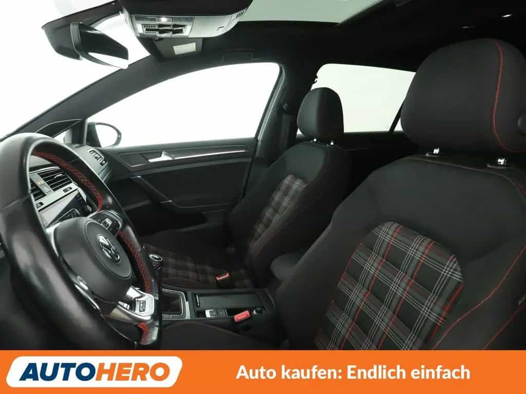 Volkswagen Golf VII 2.0 TSI GTI BMT*NAVI*LED*PDC* 02/2017-photo-9
