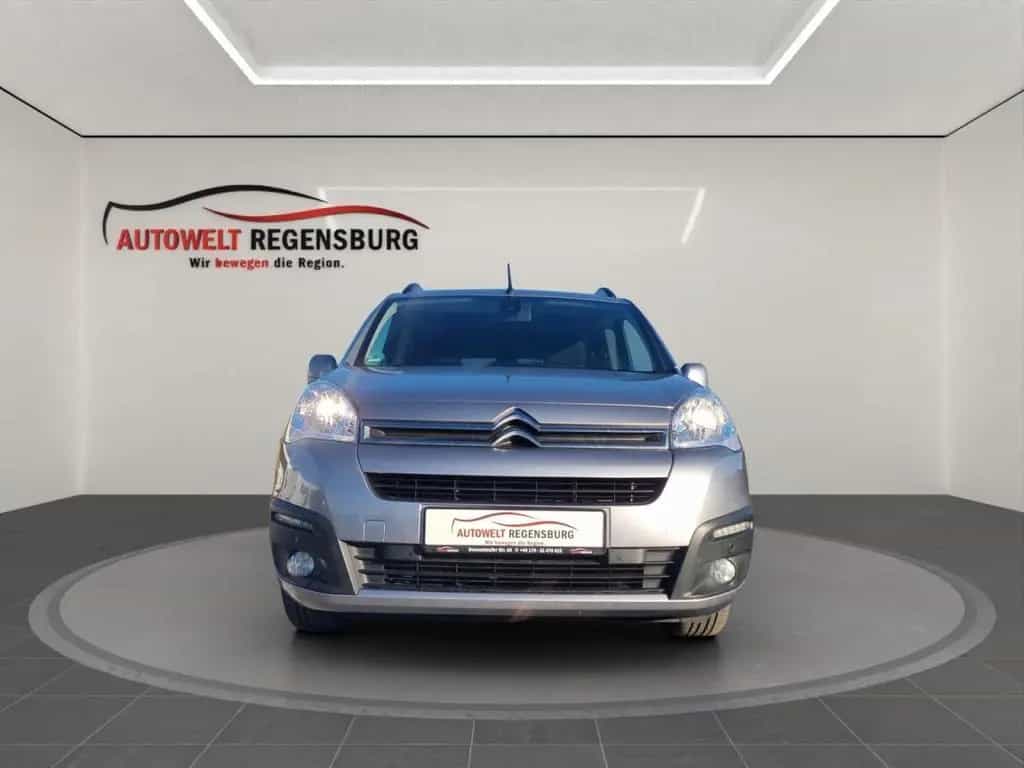 Citroën Berlingo Kombi Shine Klima Navi Einparkhilfe 06/2018-photo-1