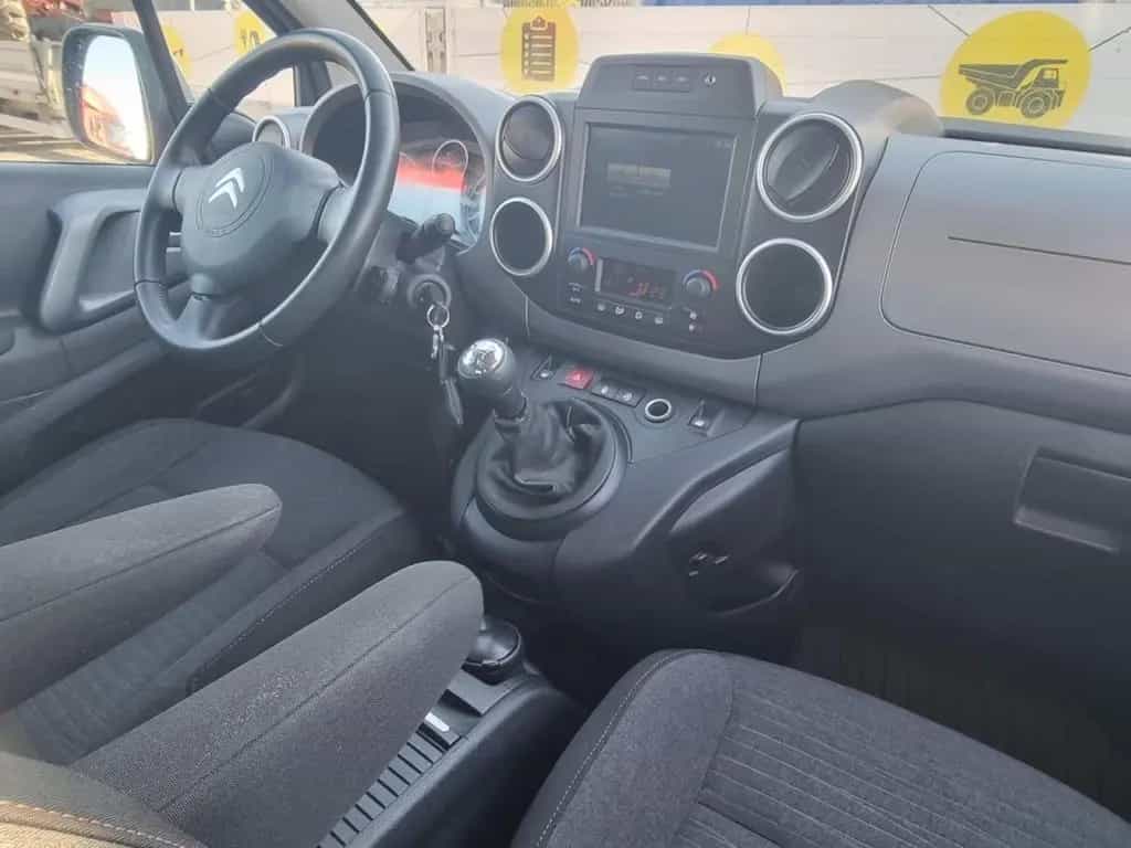 Citroën Berlingo Kombi Shine Klima Navi Einparkhilfe 06/2018-photo-18