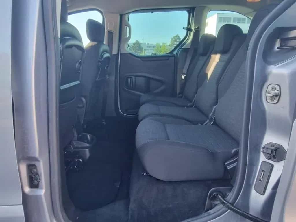 Citroën Berlingo Kombi Shine Klima Navi Einparkhilfe 06/2018-photo-21