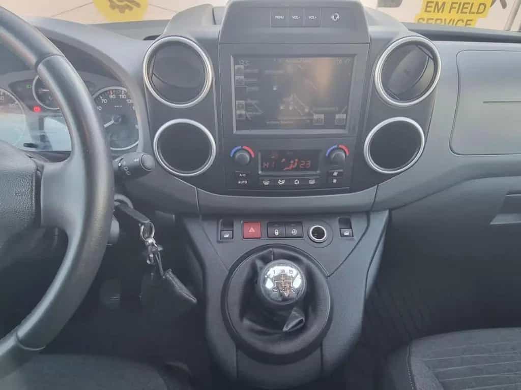 Citroën Berlingo Kombi Shine Klima Navi Einparkhilfe 06/2018-photo-22
