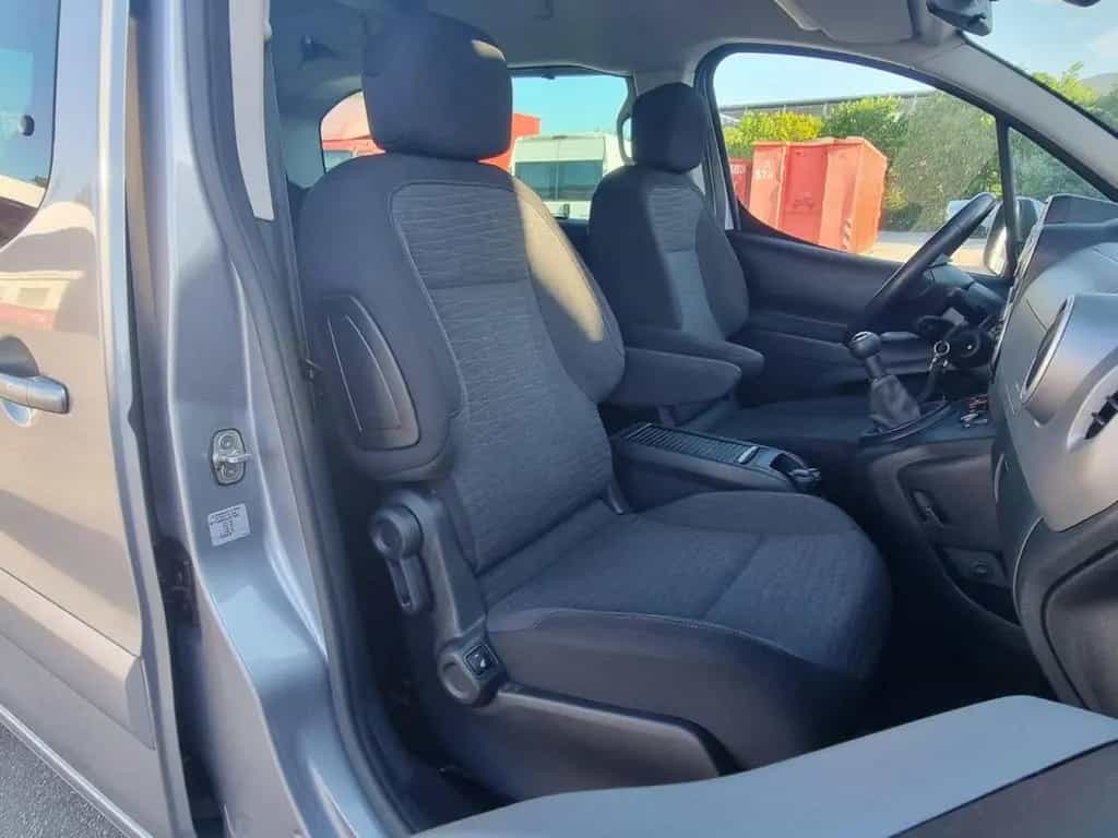 Citroën Berlingo Kombi Shine Klima Navi Einparkhilfe 06/2018-photo-26